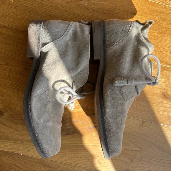 Hush Puppies Chukka Boots - Picture 2 of 6